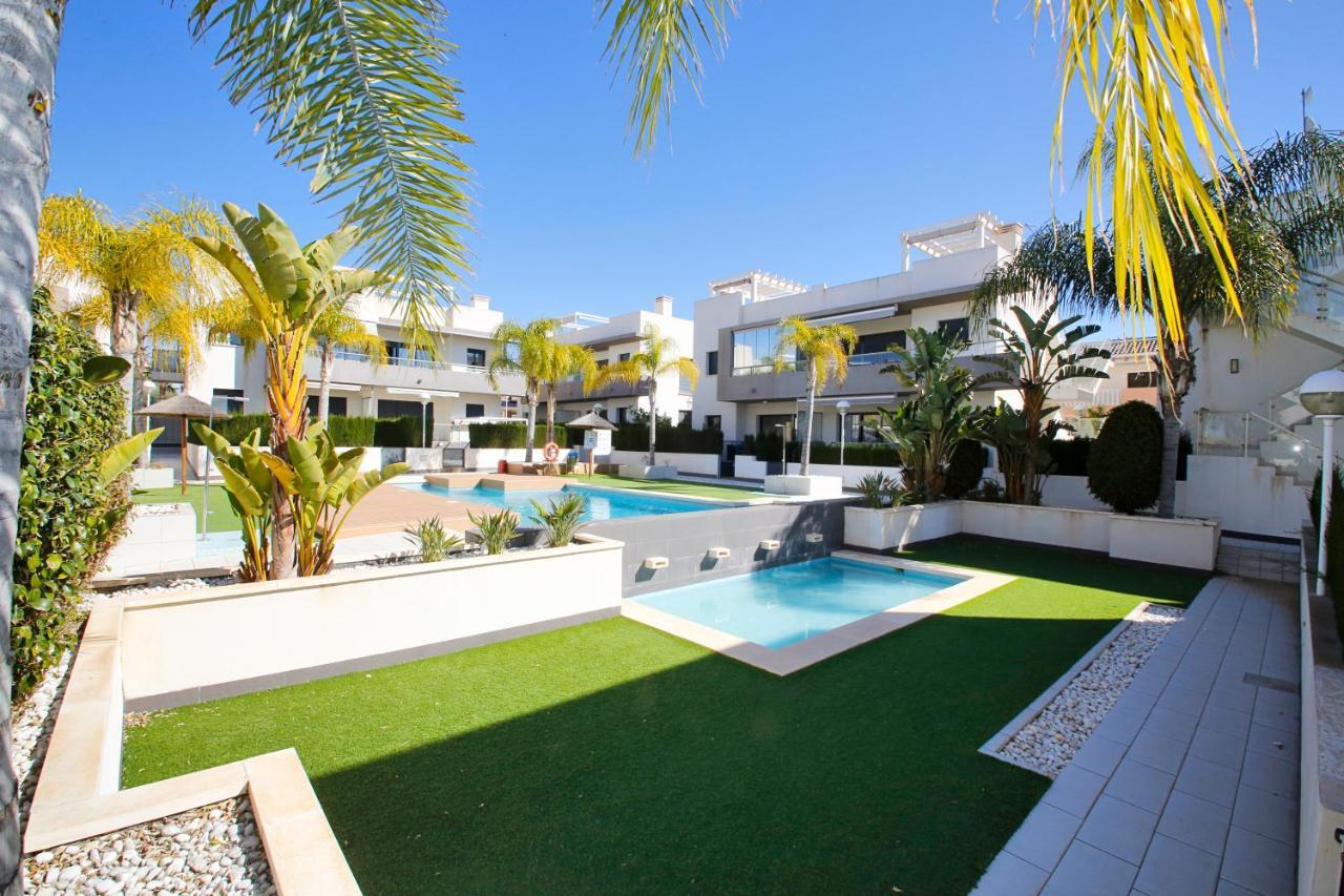 Fantastic Home With Ac, Pool And Bbq Rojales Exterior photo